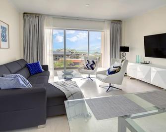 Hotel Service Luxury 2 Bedroom Condo At Levent On Eagle Beach - Oranjestad - Sala de estar