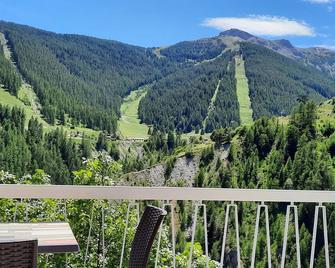 Hôtel Chastellares - Auron - Balcony