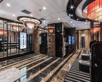 Apa Hotel Shin Osaka Esaka Ekimae - Suita - Salónek