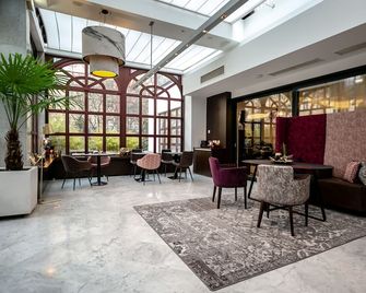 arte Hotel Linz - Linz - Reception