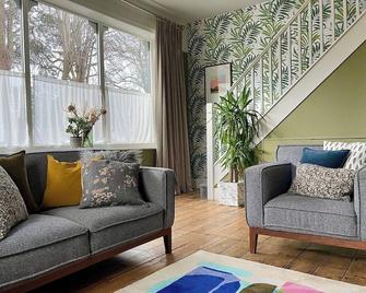 The Victorian Post House - Central Frome - Frome - Living room