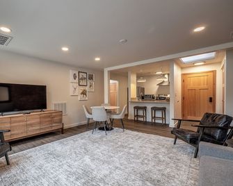Bavarian Lodge Suites - Leavenworth