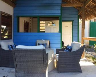 Apartment #3 - West End - Patio