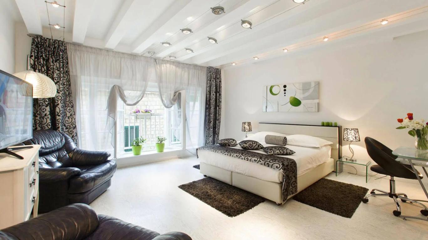 Royal Suites