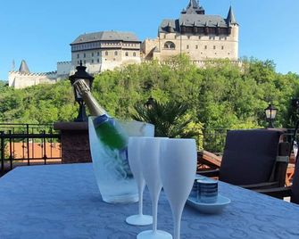 Hotel Karlstejn & Spa - Karlstejn - Balcony