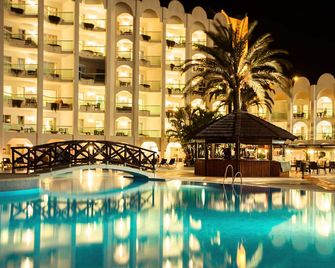 Ona Marinas de Nerja Spa Resort - נרחה - בריכה