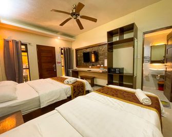 Casa Marco Suites Puerto Galera - Puerto Galera - Soverom
