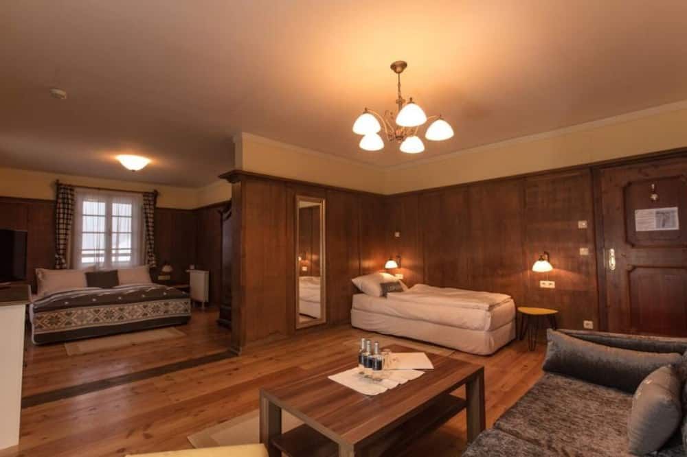 Hotel Kaiservilla - הייליגנבלוט - חדר שינה