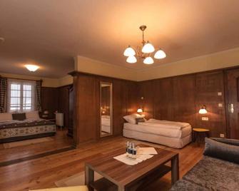 Hotel Kaiservilla - הייליגנבלוט - חדר שינה