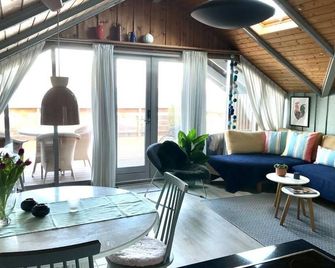 Vacation home Bellevue - Spectacular sea views as far as the Danish coast - Glücksburg - Wohnzimmer