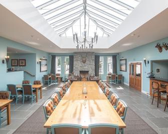 ذا سكي إن - بورتري - مطعم