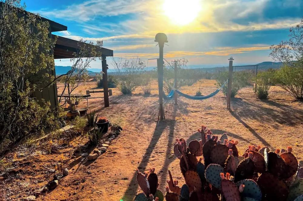 Other view of Great place to relax after a day exploring Joshua Tree Park. Large kitchen.