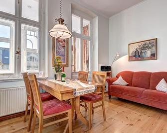 Villa Ahlbeck - Ferienwohnung Warnemünde - Heringsdorf - Dining room