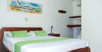 Hotel Marielos - Tamarindo - Bedroom