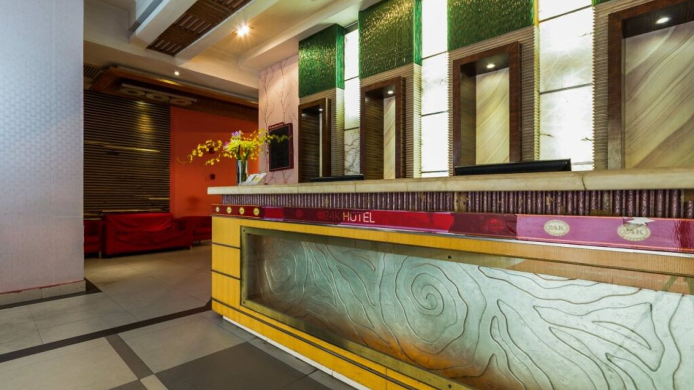 24k International Hotels Nanjing Road Pedestrian Street