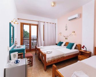 Eva Marina Hotel - Matala - Bedroom
