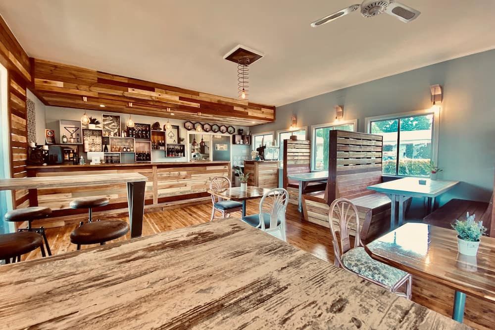 Redhill Cooma Motor Inn