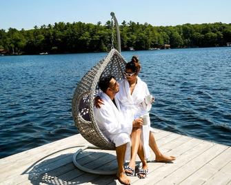Luxurious Muskoka Lake Getaway with Tailor-Made Itineraries - Port Carling
