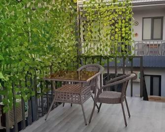 The Rise Hst - Tashkent - Balcony