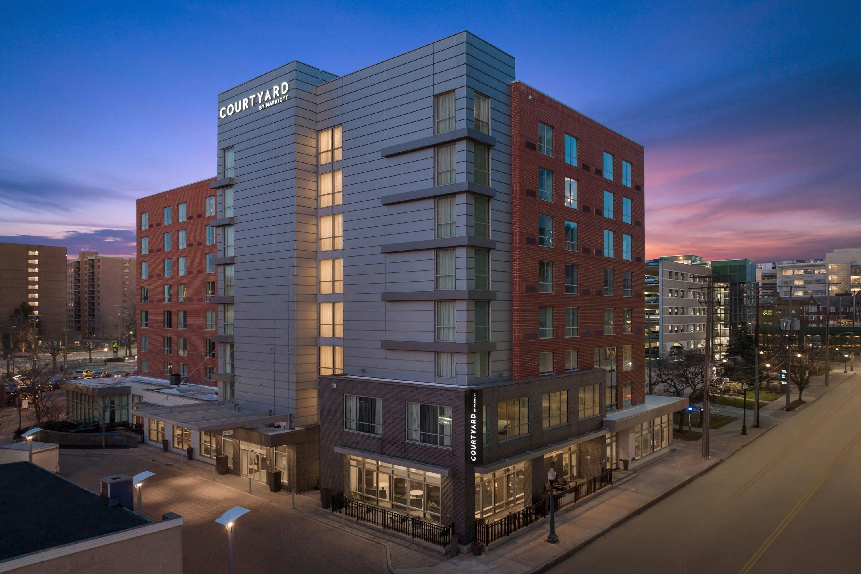 Courtyard by Marriott Cleveland University Circle - קליבלנד - בניין