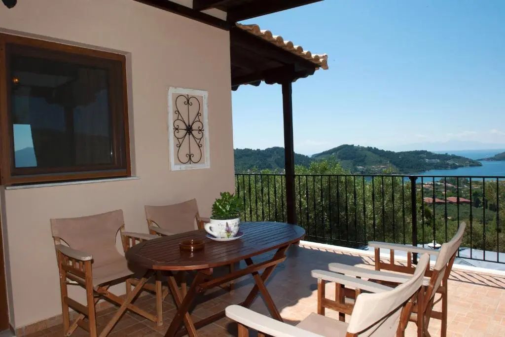 فيلا إل آند إم سكياثوس - Skiathos - شرفة