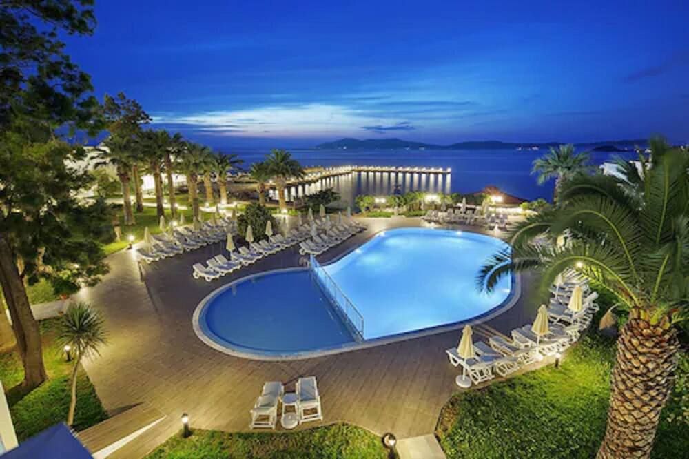 Le Bleu Hotel & Resort Kusadasi