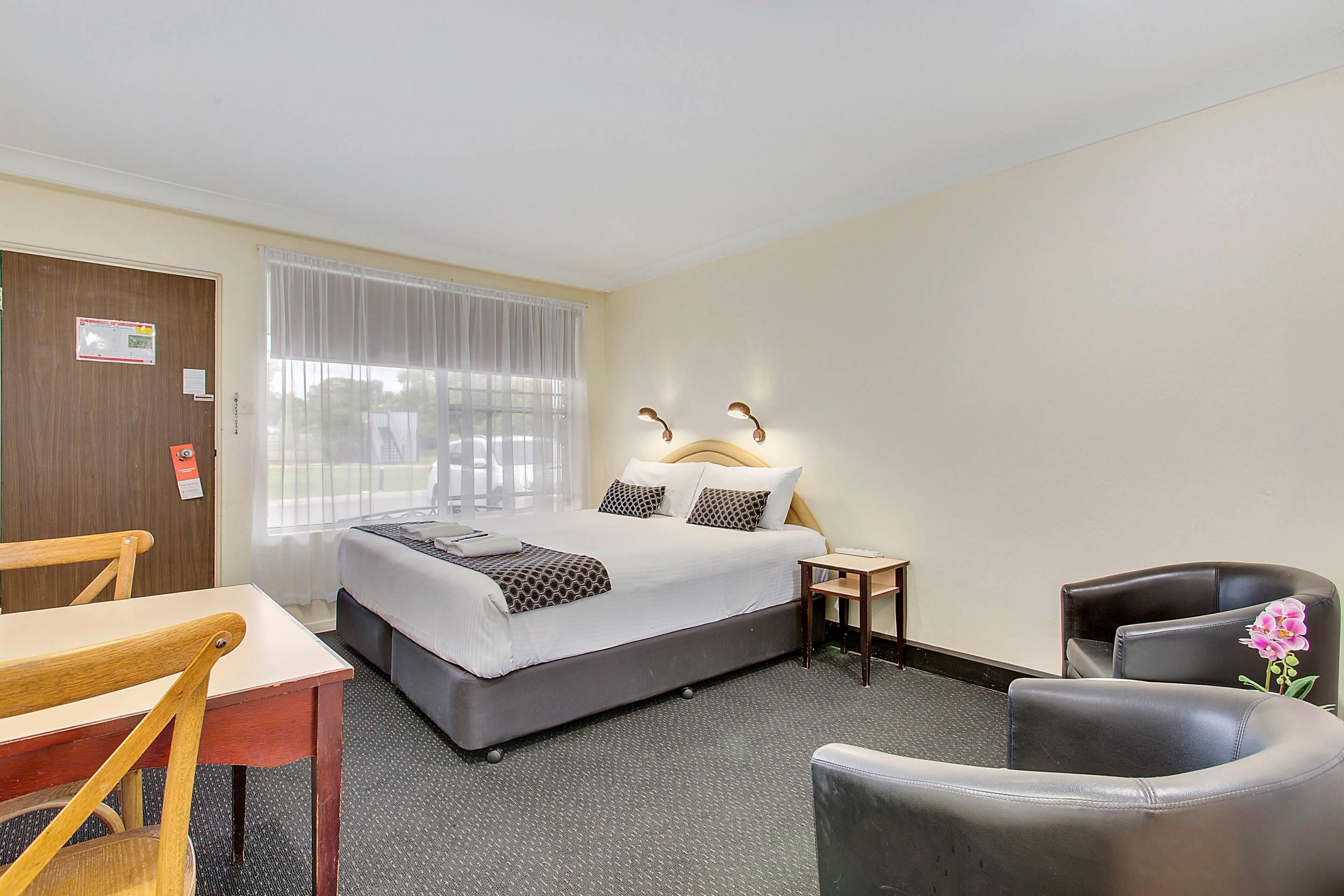Econo Lodge Savannah Park Tamworth - טמוורת' - חדר שינה