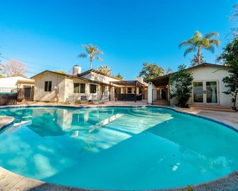 Spanish Villa Heated Pool/Jacuzzi/Pingpong/Mini-golf - Los Angeles - Pool
