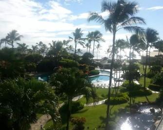 2417 at Lihue Oceanfront Resort - Lihue - Pool