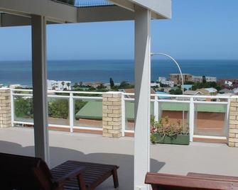 On The Bay Guesthouse - Jeffreys Bay - Balcone