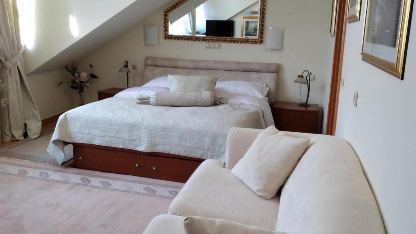 Hotel Livadic