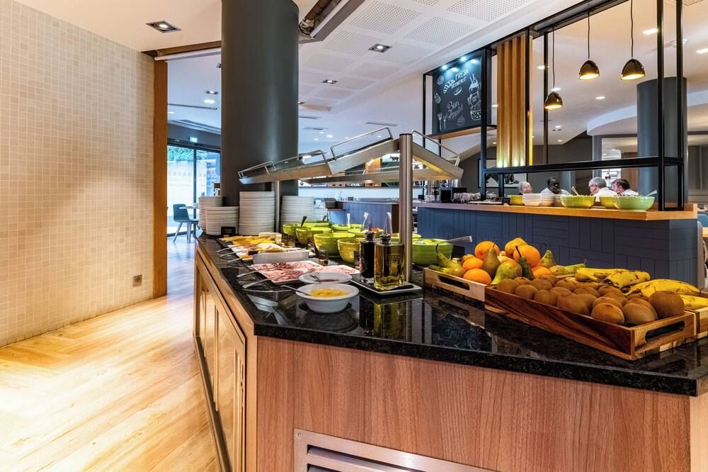 Holiday Inn Dijon By IHG - Dijon - Buffet