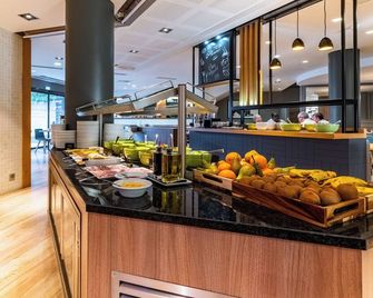 Holiday Inn Dijon By IHG - Dijon - Buffet