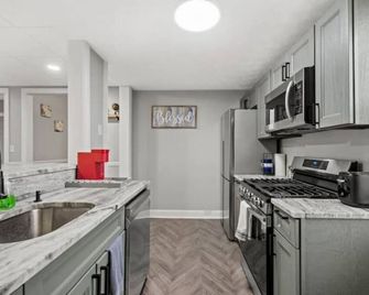 Location! Walkable To Inclines & Stunning Views - Pittsburgh - Cocina