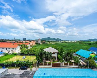 Initial ApartHotel Hua Hin - Hua Hin - Pool