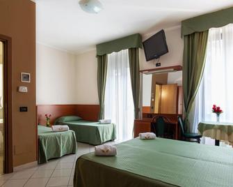 Hotel Dore - Milan - Bedroom