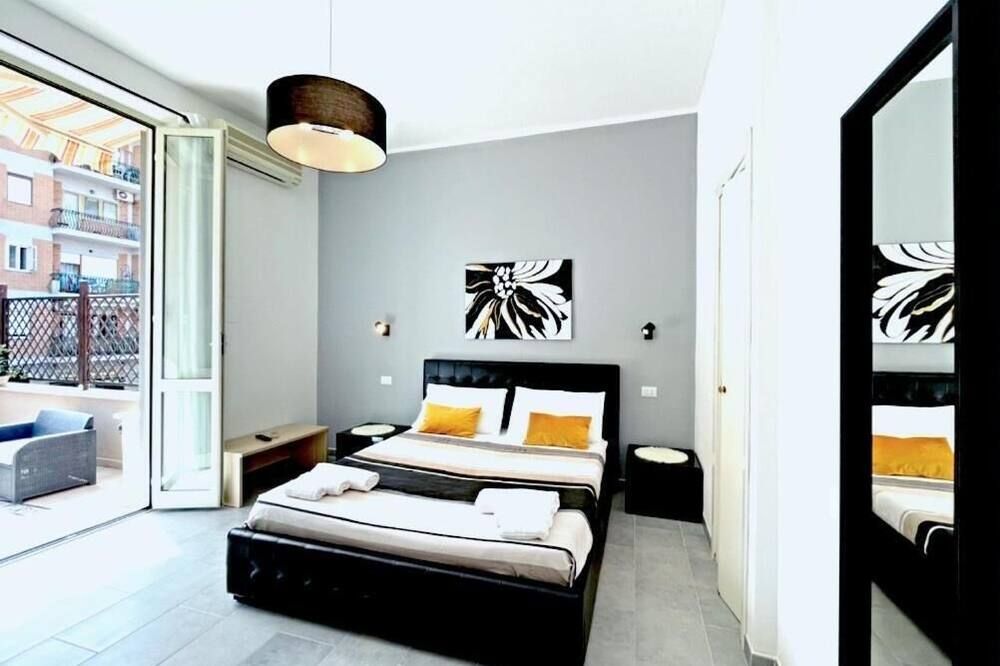 Pit Stop Ciampino Station - Luxury room-private bathroom - Ciampino - Bedroom