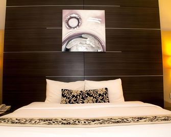 Verona Palace Hotel Bandung - Bandung - Bedroom