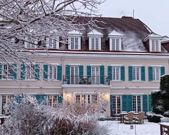 Chateau De Montreuil - Montreuil - Budova