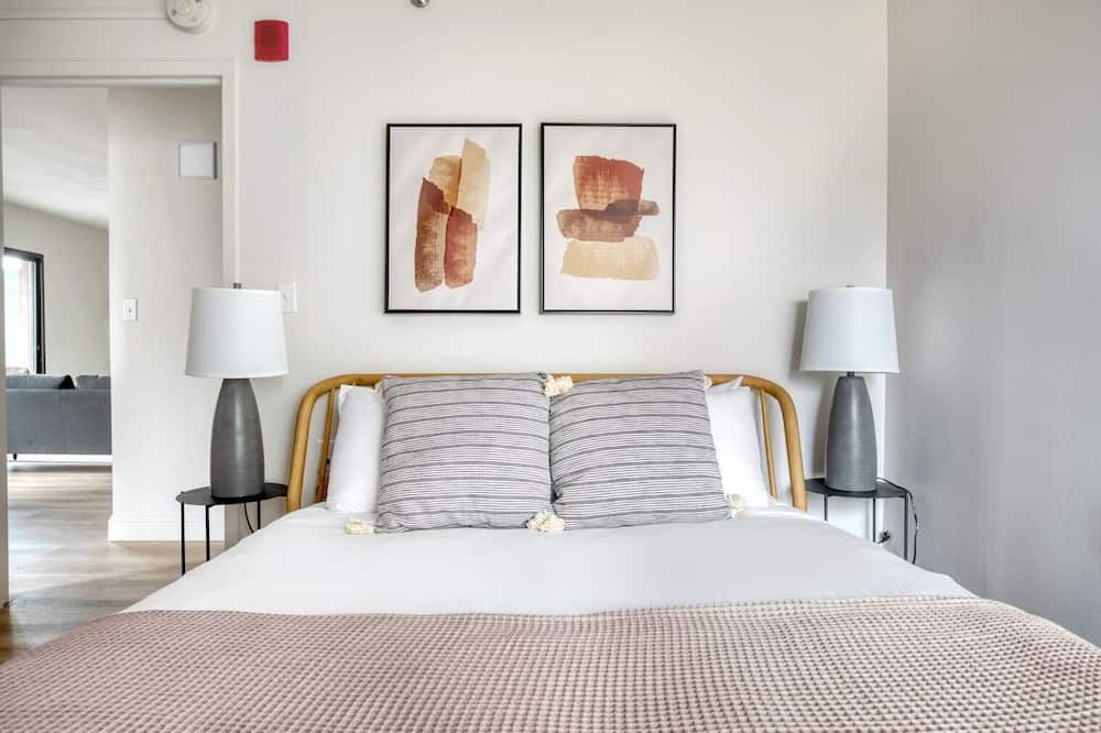 Tasteful Allston 2BR, nr Boston U & Green Line, by Blueground - בוסטון - חדר שינה