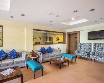 Vinayaga Inn by Poppys, Ooty - Ooty - Soggiorno