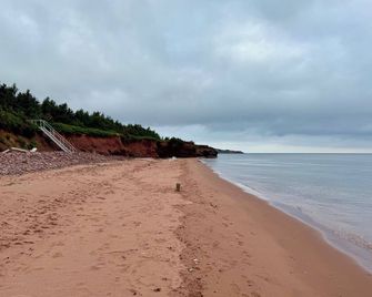Kildare Ocean Oasis-(Beach Front With Access) - Tignish - Beach