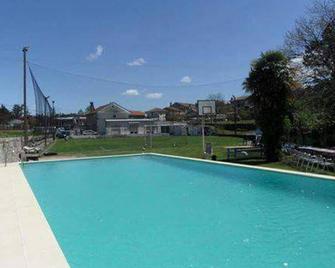 Holiday House in Aldeia - Quarto 3 - Santo Tirso - Piscine