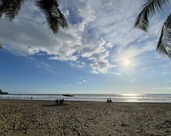 New Amazing 1bd/1ba Apt Walking distance to Ocean - Jacó - Beach