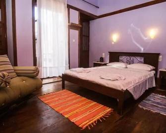 Karnayo Traditional Houses - Kastelorizo - Camera da letto