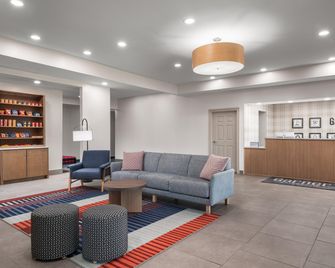 Garner Hotel Paducah West By IHG - פדוקה - טרקלין