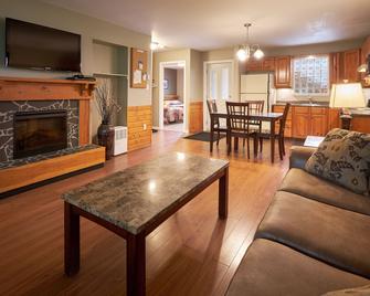 Marblewood Village Resort - Corner Brook - Living room