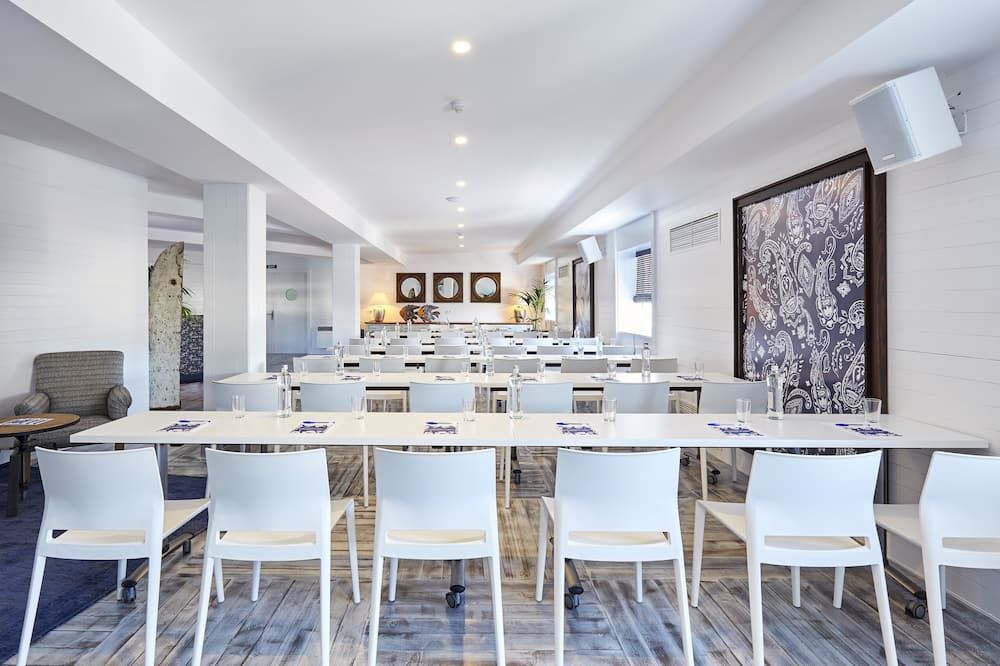 Delamar 4Sup-Adults only (18+) - יורט דה מאר - חדר ישיבות