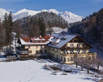 Hotel Restaurant Grünwalderhof - Patsch - Building