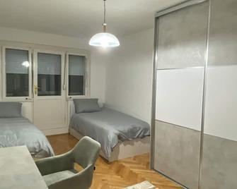 Modern City Apartment - Bitola - Bedroom